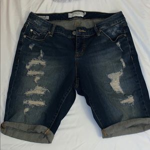 Torrid Boyfriend Bermuda Jeans